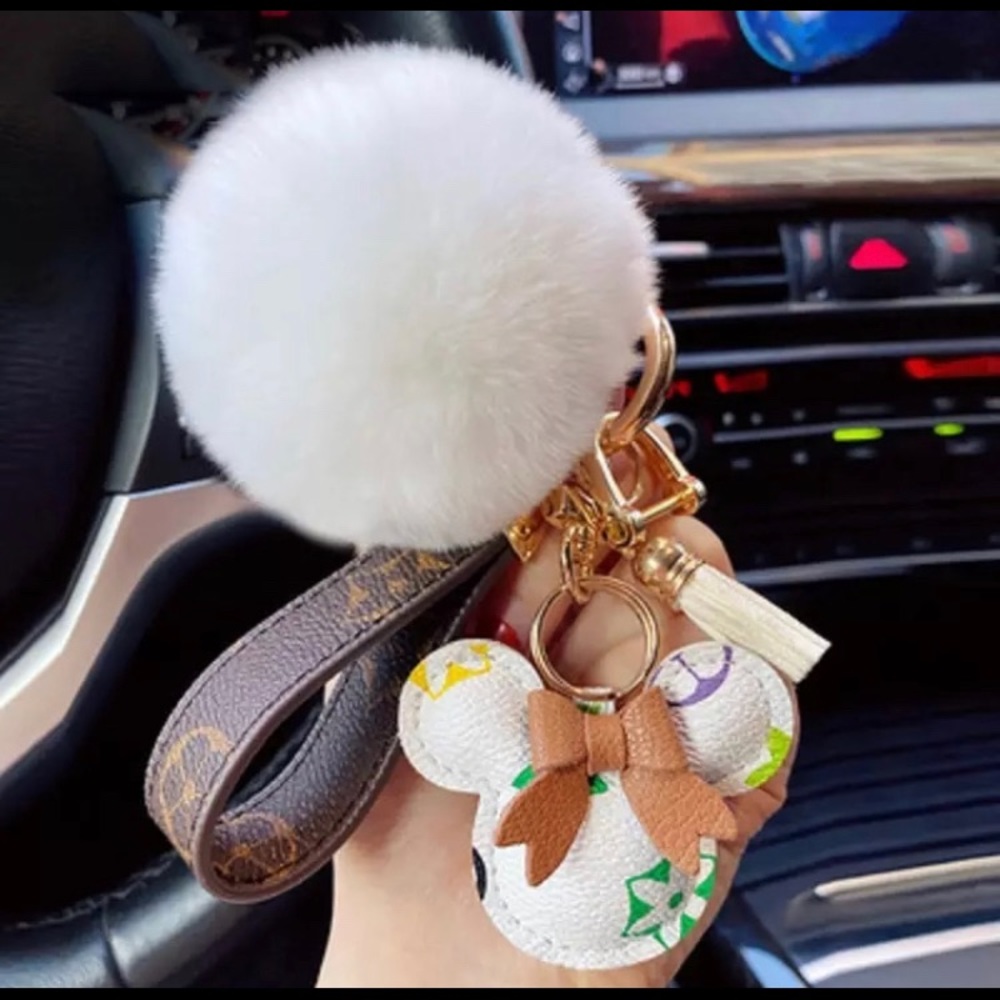 Fancy Key Chain, Great Quality - Picture 1 of 3